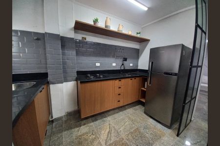 Cozinha de apartamento para alugar com 1 quarto, 65m² em Centro, São Vicente
