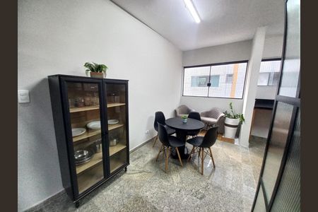 Apartamento para alugar com 65m², 1 quarto e 1 vaga Apartamento para alugar com 65m², 1 quarto e 1 vagaSala