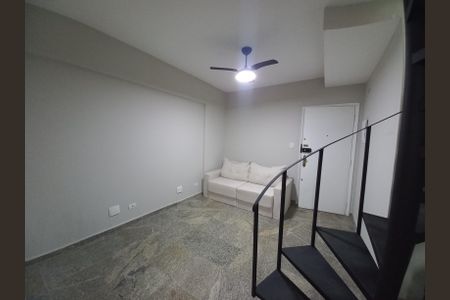 Sala de apartamento para alugar com 1 quarto, 65m² em Centro, São Vicente
