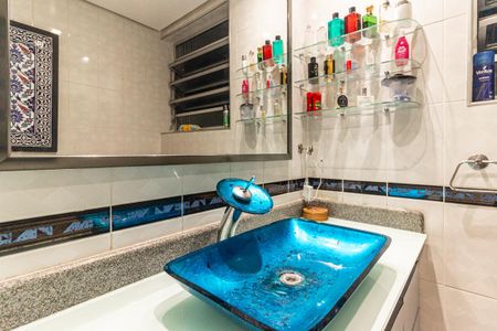 Apartamento à venda com 268m², 3 quartos e 1 vagaBanheiro Social
