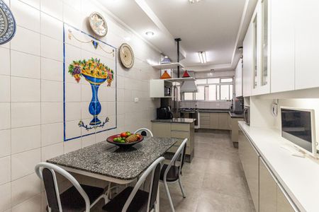 Apartamento à venda com 268m², 3 quartos e 1 vagaCozinha