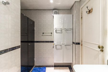 Apartamento à venda com 268m², 3 quartos e 1 vagaBanheiro Social