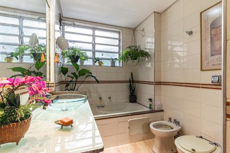 Apartamento à venda com 268m², 3 quartos e 1 vagaBanheiro da Suíte