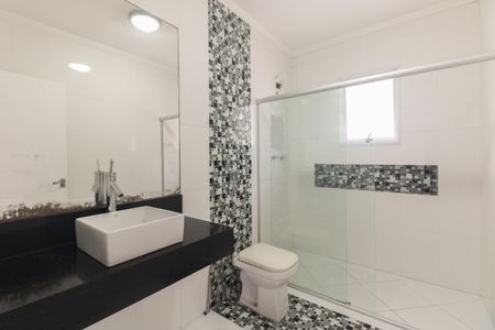 Casa para alugar com 80m², 2 quartos e 1 vagaBanheiro 