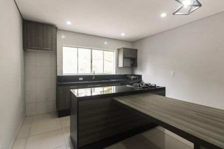 Casa para alugar com 80m², 2 quartos e 1 vagaCozinha 