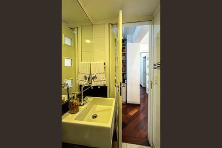 Apartamento à venda com 122m², 3 quartos e 2 vagasLavabo
