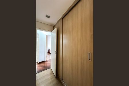 Apartamento à venda com 122m², 3 quartos e 2 vagasCloset da suíte
