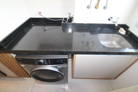 Apartamento à venda com 60m², 2 quartos e 1 vagaÁrea de Serviço