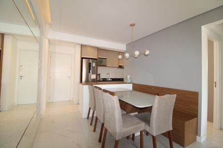Apartamento à venda com 60m², 2 quartos e 1 vagaSala / Cozinha
