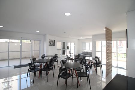 Apartamento à venda com 60m², 2 quartos e 1 vagaÁrea Comum