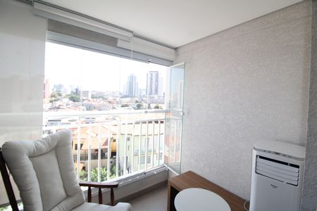 Apartamento à venda com 60m², 2 quartos e 1 vagaSala / Cozinha - Varanda