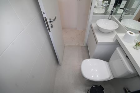 Apartamento à venda com 60m², 2 quartos e 1 vagaBanheiro 1