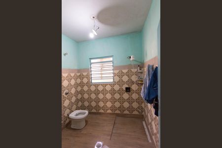 Casa para alugar com 327m², 3 quartos e 3 vagasBanheiro