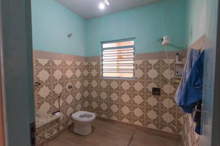 Casa para alugar com 327m², 3 quartos e 3 vagasBanheiro