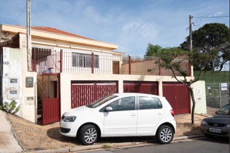 Casa para alugar com 327m², 3 quartos e 3 vagasFachada