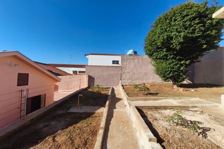 Casa para alugar com 327m², 3 quartos e 3 vagas Casa para alugar com 327m², 3 quartos e 3 vagasQuintal