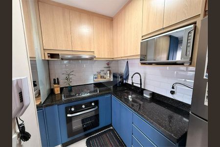 Apartamento à venda com 2 quartos, 48m² em Parque Vitoria, São Paulo