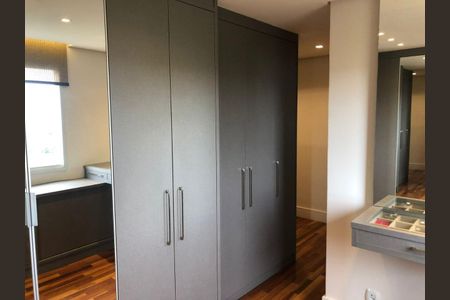 Apartamento à venda com 5 quartos, 210m² em Vila Brandina, Campinas
