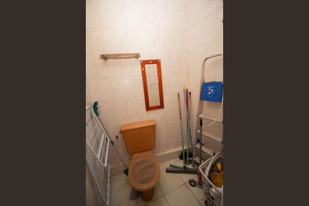 Casa à venda com 188m², 3 quartos e 2 vagasBanheiro de serviço
