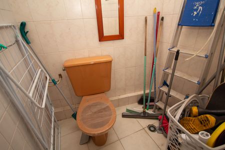 Casa à venda com 188m², 3 quartos e 2 vagasBanheiro de serviço