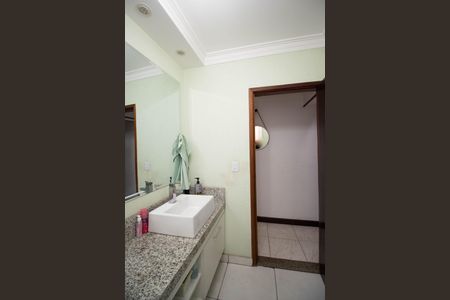 Casa à venda com 188m², 3 quartos e 2 vagasLavabo