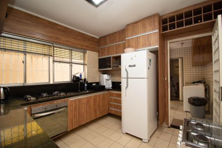 Casa à venda com 188m², 3 quartos e 2 vagasCozinha
