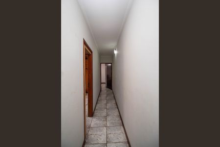 Casa à venda com 188m², 3 quartos e 2 vagasCorredor