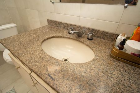 Casa à venda com 188m², 3 quartos e 2 vagasBanheiro da Suíte