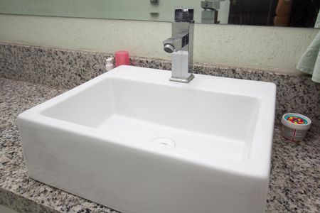 Casa à venda com 188m², 3 quartos e 2 vagasLavabo