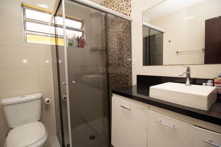 Casa à venda com 188m², 3 quartos e 2 vagasBanheiro Social