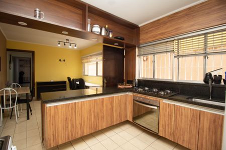 Casa à venda com 188m², 3 quartos e 2 vagasCozinha