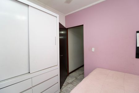 Casa à venda com 188m², 3 quartos e 2 vagasQuarto 3
