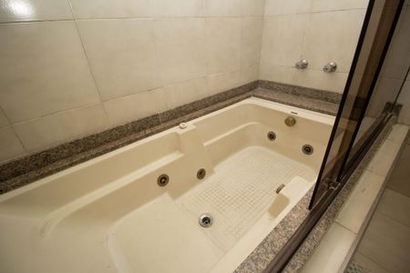 Casa à venda com 188m², 3 quartos e 2 vagasBanheiro da Suíte