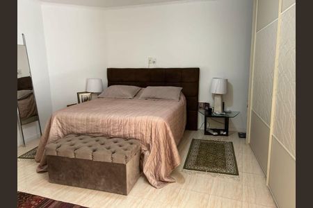 Casa à venda com 5 quartos, 1067m² em Residencial Tambore, Barueri