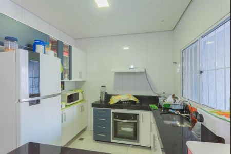 Casa para alugar com 110m², 3 quartos e 1 vagaCozinha