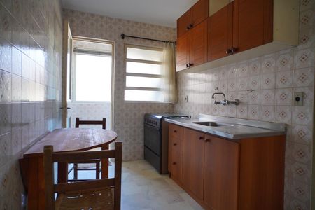 Apartamento para alugar com 89m², 2 quartos e 1 vagaCozinha 