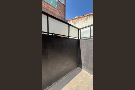Apartamento à venda com 105m², 2 quartos e 2 vagas Apartamento à venda com 105m², 2 quartos e 2 vagasSuite Varanda