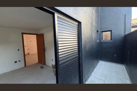 Apartamento à venda com 105m², 2 quartos e 2 vagas Apartamento à venda com 105m², 2 quartos e 2 vagasQuarto 1 Varanda
