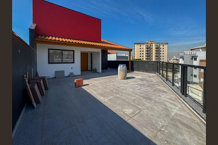 Apartamento à venda com 122m², 2 quartos e 2 vagasCobertura