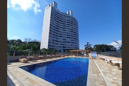 Apartamento para alugar com 31m², 1 quarto e 1 vagaPiscina