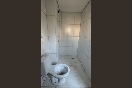 Apartamento à venda com 85m², 2 quartos e 2 vagas Apartamento à venda com 85m², 2 quartos e 2 vagasBanheiro da Suíte 1