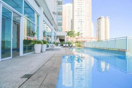 Apartamento à venda com 251m², 4 quartos e 4 vagas