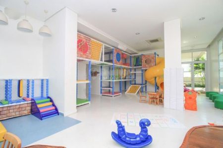 Apartamento à venda com 251m², 4 quartos e 4 vagas