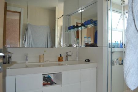Apartamento à venda com 216m², 4 quartos e 4 vagas
