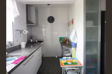 Apartamento para alugar com 3 quartos, 107m² em Santa Efigênia, Belo Horizonte