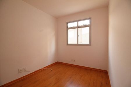 Apartamento para alugar com 83m², 3 quartos e 2 vagasQuarto 01