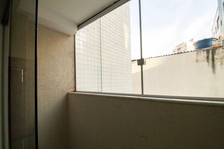 Varanda  de apartamento para alugar com 3 quartos, 83m² em Minas Brasil, Belo Horizonte