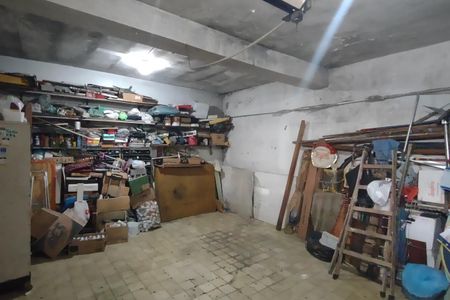 Casa à venda com 600m², 4 quartos e 2 vagas Casa à venda com 600m², 4 quartos e 2 vagasGaragem
