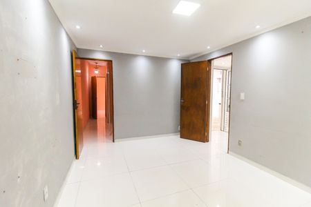 Sala de casa para alugar com 2 quartos, 100m² em Cidade Tiradentes, São Paulo