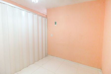 Quarto 1 de casa para alugar com 2 quartos, 100m² em Cidade Tiradentes, São Paulo